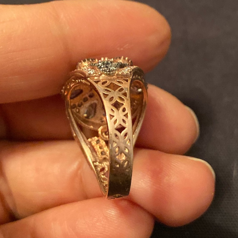 Ring - Picture 4 of 7
